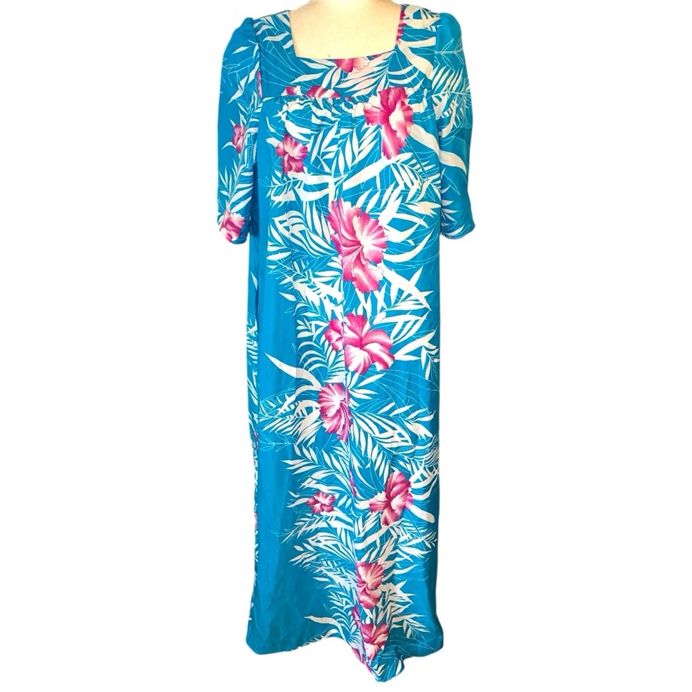 Vintage 1970s Blue Hilo Hattie Hibiscus Hawaiian MuuMuu Dress Size Medium